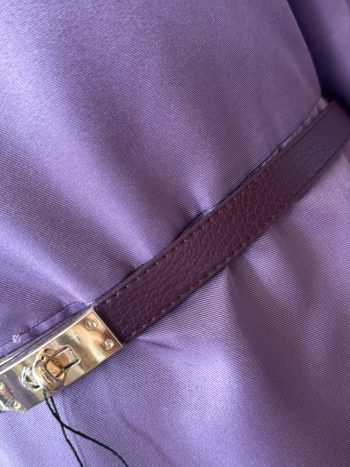Hannelore tas choco met paarse stof en bruinen leren riem met goudkleurige gesp