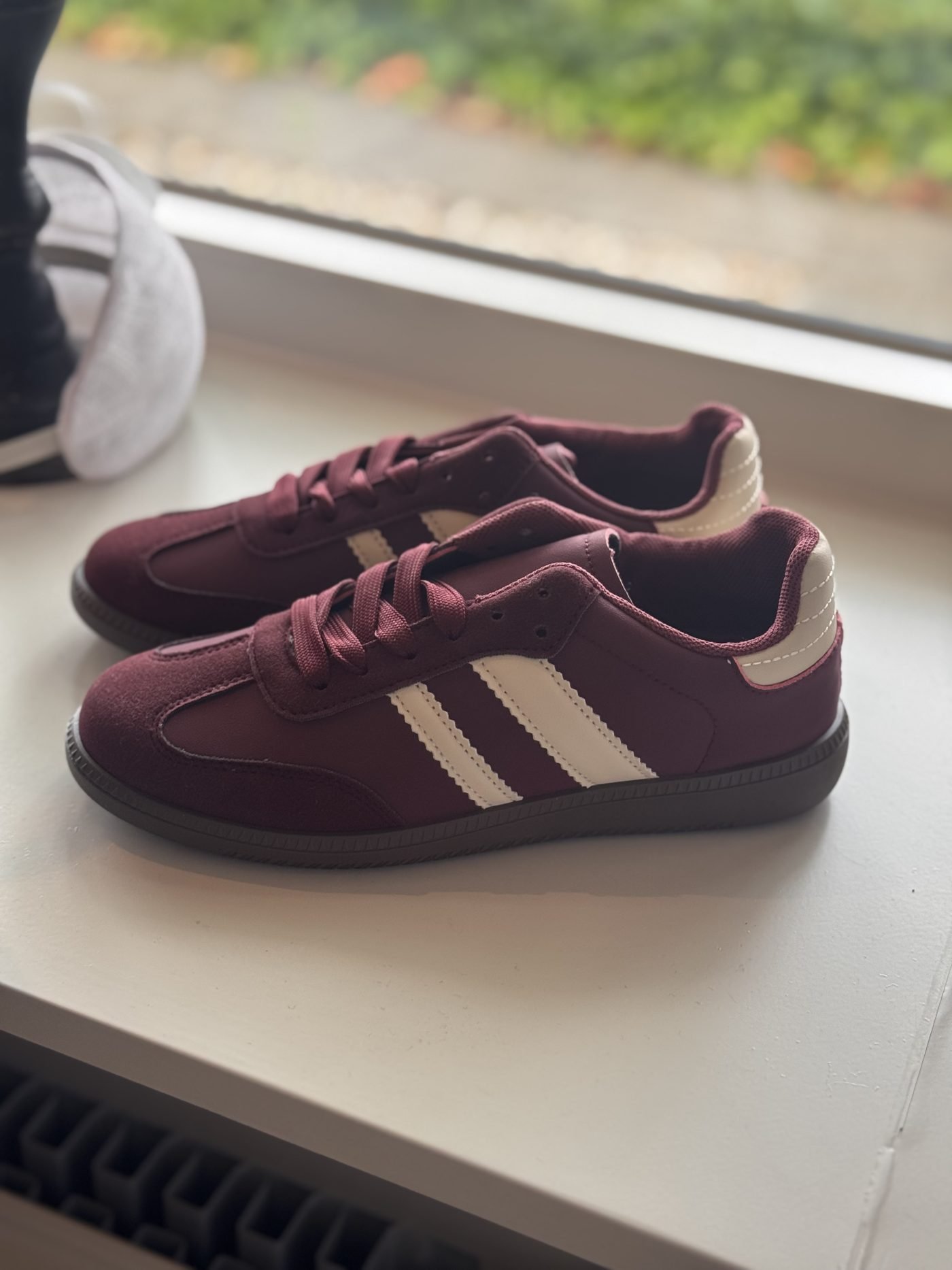 Sneaker bordeau