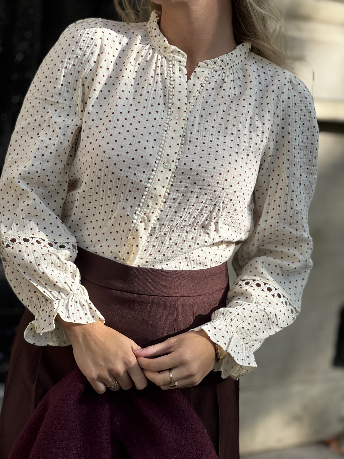 Alieke blouse bordeau dot