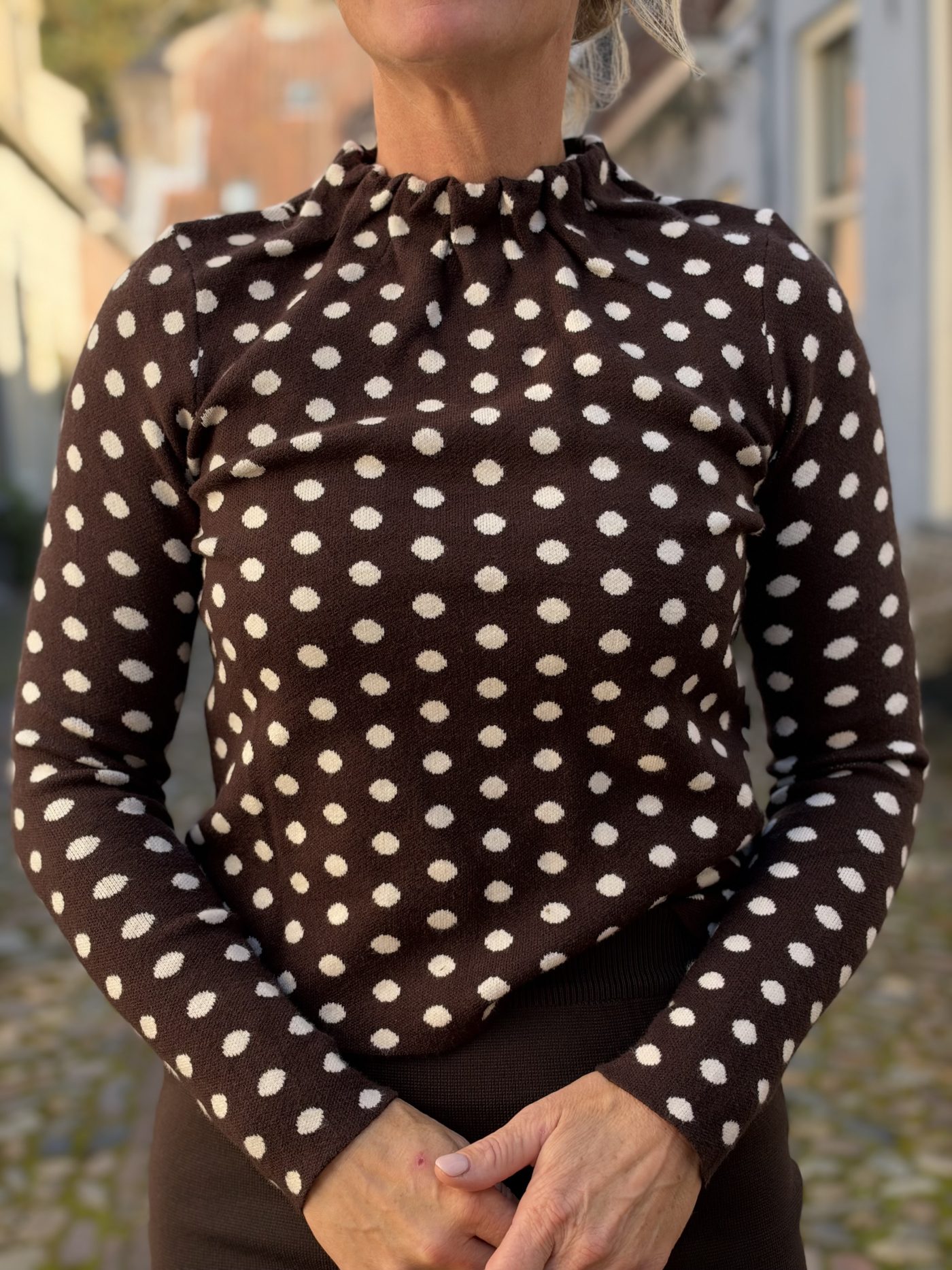 Dot trui choco